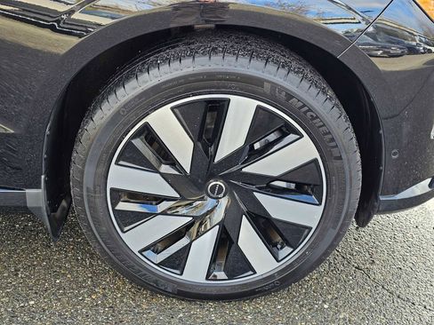 Used 2025 Volvo EX90 Ultra image 9