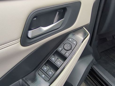 Certified 2026 Nissan Rogue SV w/ SV Premium Package image 11