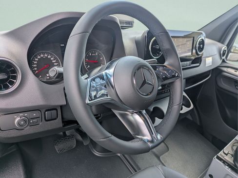 New 2026 Mercedes-Benz Sprinter 2500 image 4