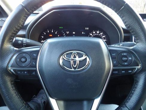 Used 2021 Toyota Avalon XLE w/ Moonroof Package image 35