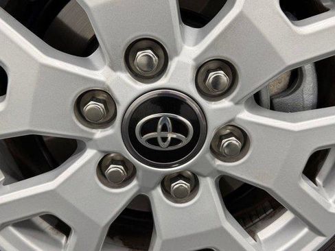 Certified 2026 Toyota Tacoma SR5 AWD/4WD image 17