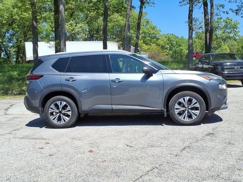Used 2021 Nissan Rogue SV AWD/4WD image 18