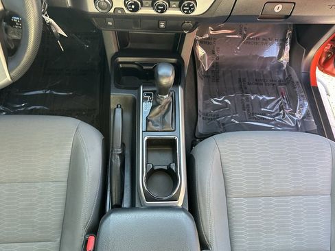 Used 2016 Toyota Tacoma SR5 image 24