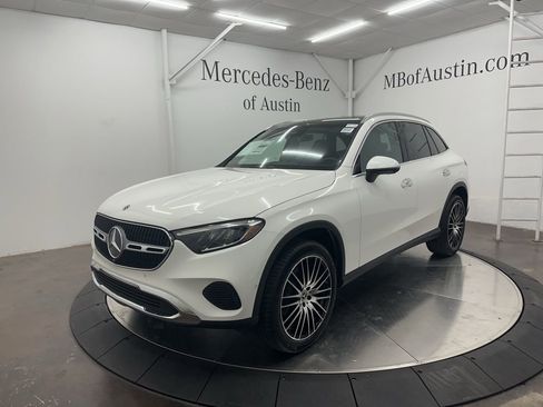 New 2026 Mercedes-Benz GLC 300 image 3