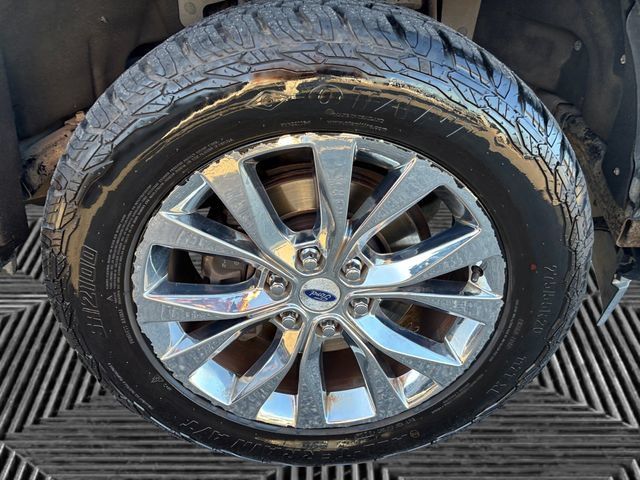 Used 2017 Ford F150 XLT w/ Equipment Group 302A Luxury AWD/4WD image 14