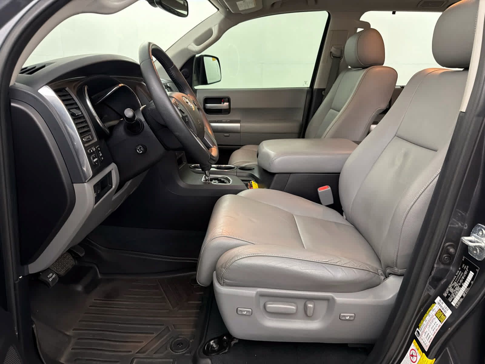 Used 2021 Toyota Sequoia Limited w/ Safety & Convenience Package RWD image 14