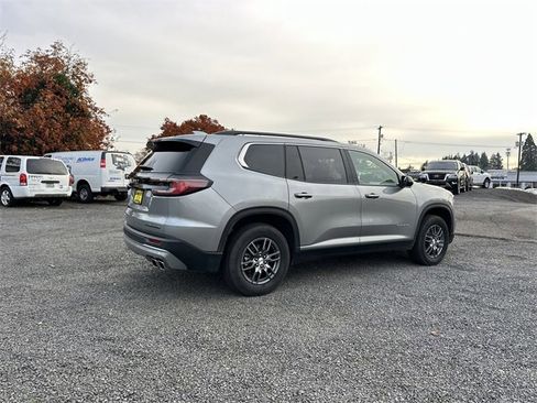 Used 2025 GMC Acadia Elevation image 6