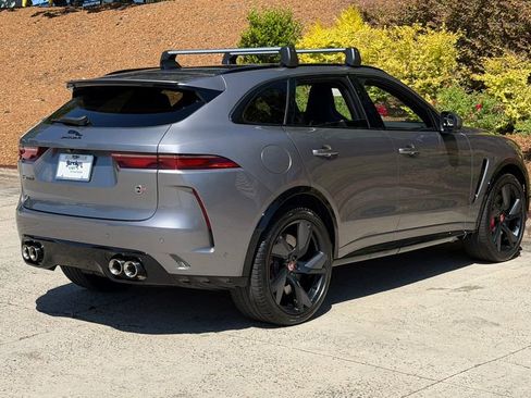 Used 2023 Jaguar F-PACE SVR AWD/4WD image 3