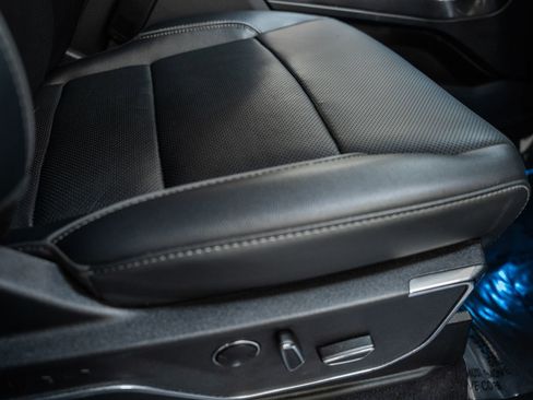 Used 2023 Ford F150 Lariat w/ Equipment Group 502A High image 39