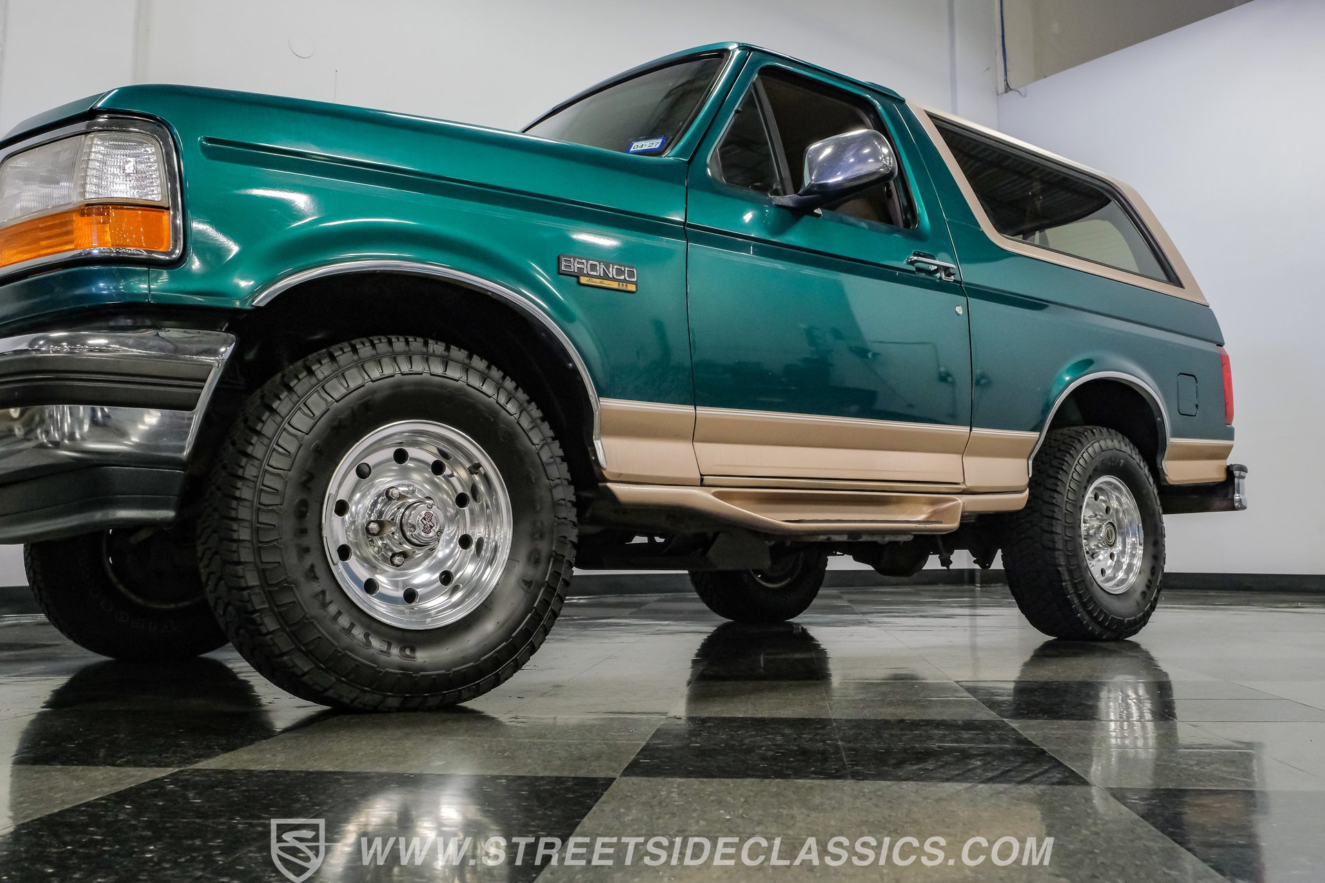 Used 1996 Ford Bronco Eddie Bauer AWD/4WD image 22