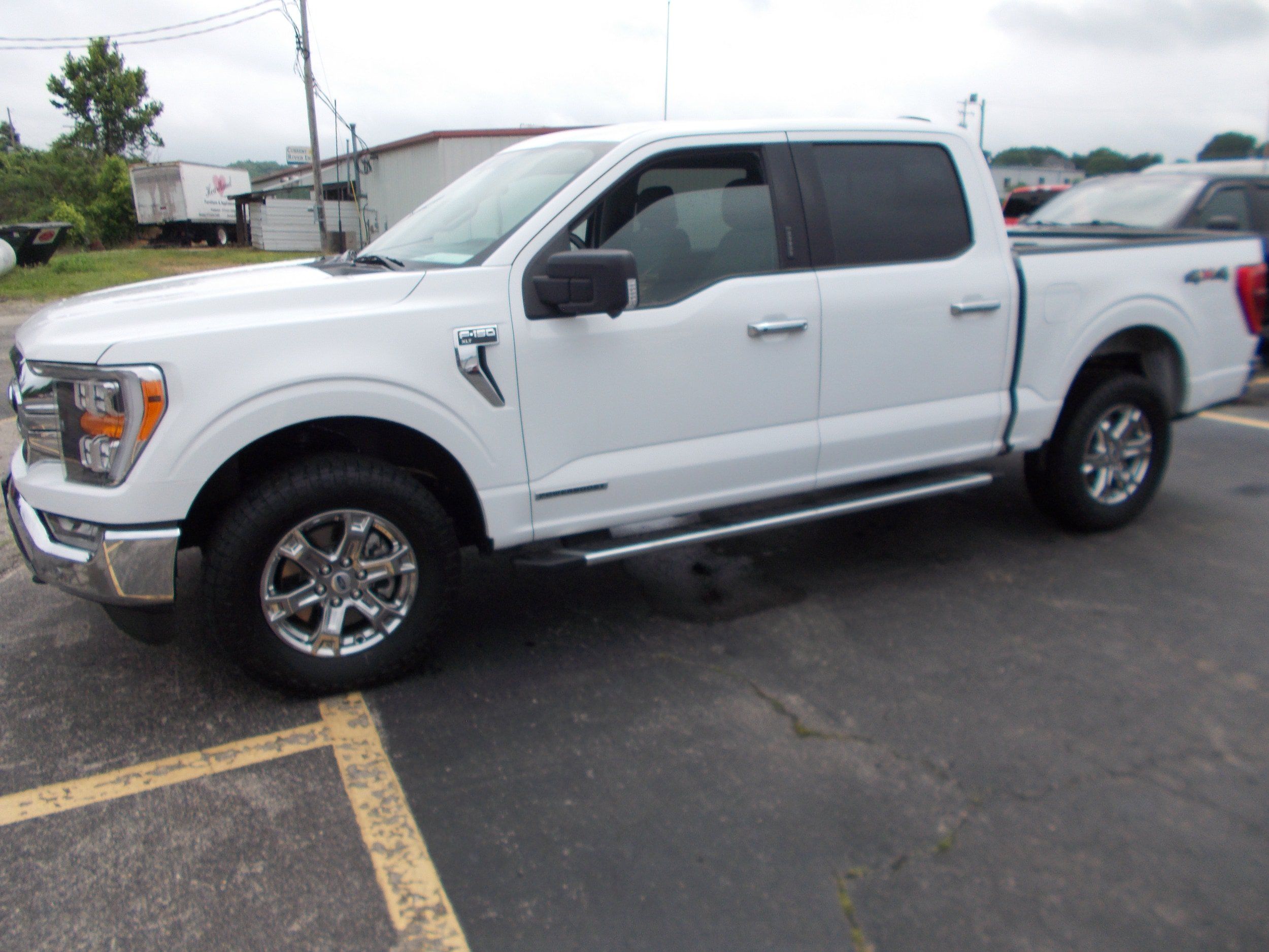 Used 2022 Ford F150 XLT w/ Equipment Group 302A High AWD/4WD image 6