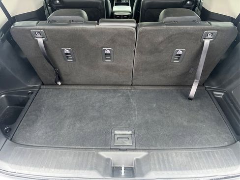 Used 2025 Honda Pilot Touring image 25