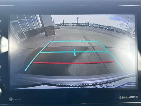 Used 2021 Toyota Corolla LE image 13