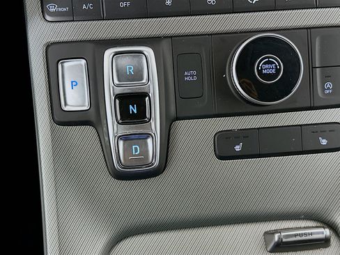 Used 2025 Hyundai Palisade SEL image 24