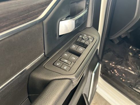 Used 2026 RAM 2500 Laramie AWD/4WD image 37