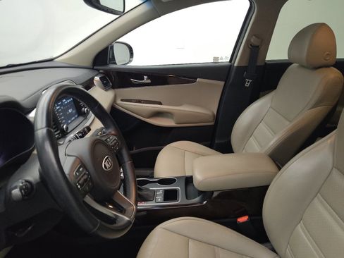 Used 2018 Kia Sorento EX image 17