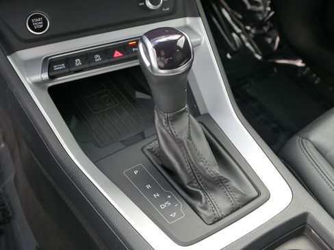 Used 2024 Audi Q3 2.0T Premium image 22