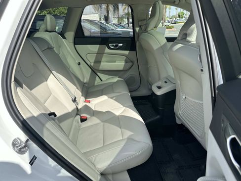 Certified 2025 Volvo XC60 T8 Plus w/ Protection Package Premier image 24