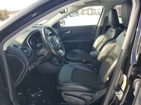 Used 2020 Jeep Compass Latitude image 5