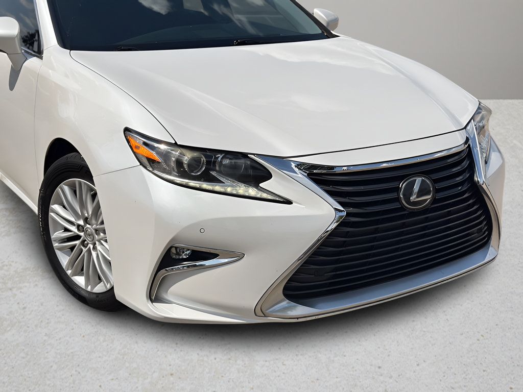 Used 2017 Lexus ES 350 w/ Premium Package FWD image 25