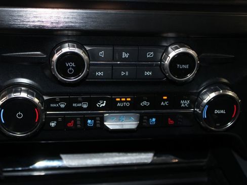 Used 2024 Ford F250 Lariat w/ Lariat Ultimate Package image 32