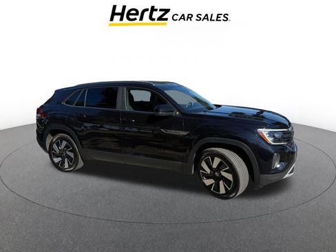 Used 2025 Volkswagen Atlas Cross Sport SE image 1