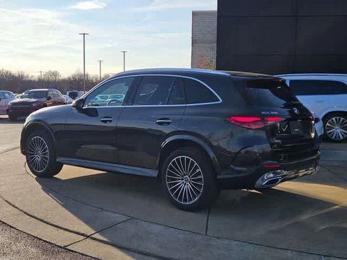 Used 2026 Mercedes-Benz GLC 300 image 7