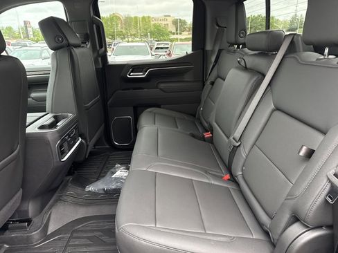 New 2026 GMC Sierra 1500 SLT w/ SLT Premium Plus Package image 6