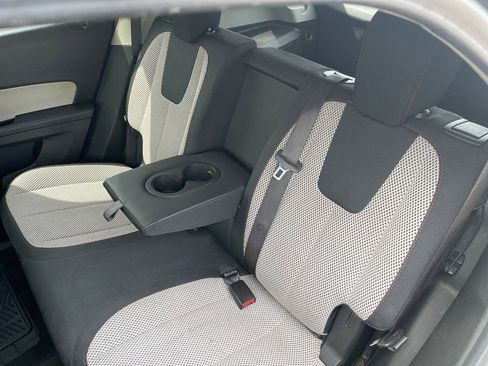 Used 2017 Chevrolet Equinox LT image 24