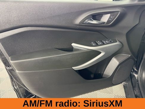 Used 2025 Chevrolet Trax LS w/ LS Convenience Package image 10
