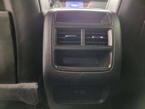 Certified 2025 Cadillac XT5 Premium Luxury image 21