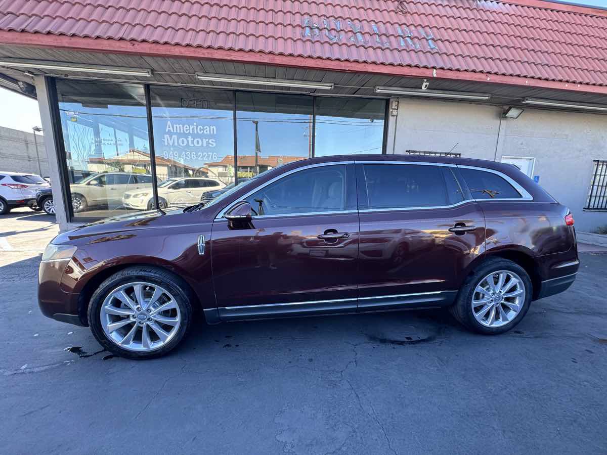 Used 2012 Lincoln MKT AWD image 14