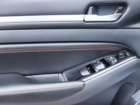 Used 2023 Nissan Altima 2.5 SR image 37