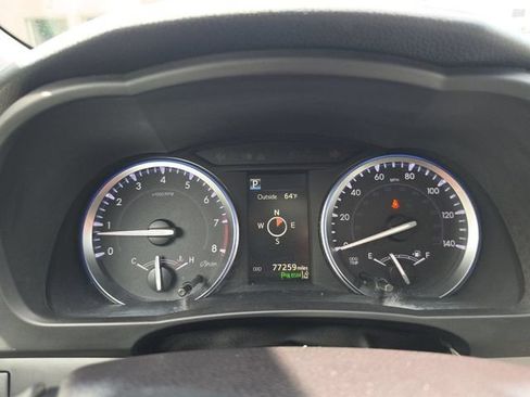 Used 2018 Toyota Highlander Limited FWD image 16