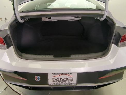 Used 2025 Hyundai Elantra SEL FWD image 28