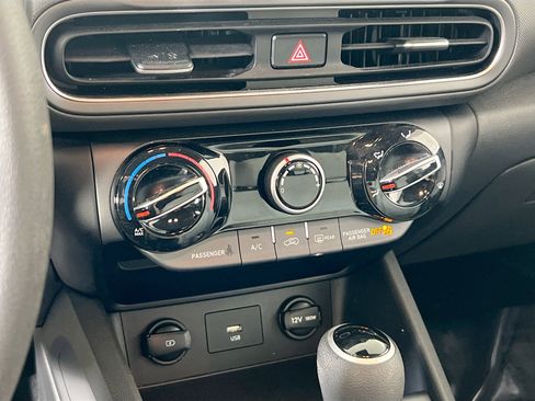 Used 2023 Hyundai Kona SEL image 15