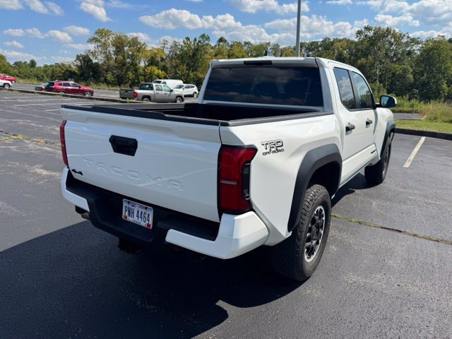 Used 2024 Toyota Tacoma TRD Off-Road AWD/4WD image 3