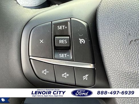 New 2025 Ford Maverick XLT w/ XLT Luxury Package FWD image 19