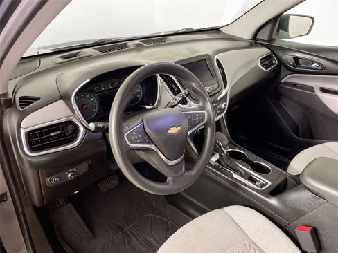 Used 2022 Chevrolet Equinox LS AWD/4WD image 21