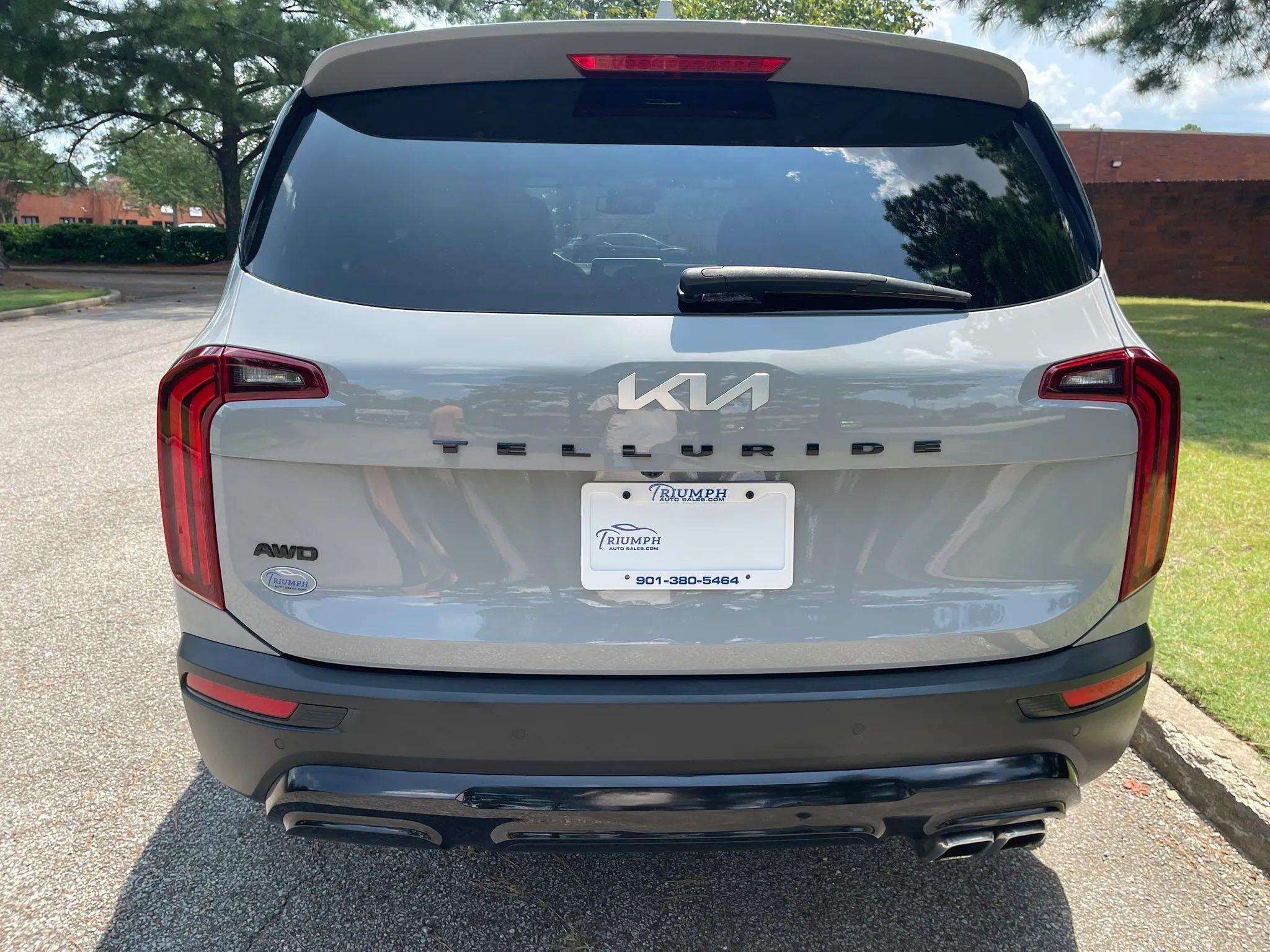Used 2022 Kia Telluride SX w/ Nightfall Edition Package AWD/4WD image 4