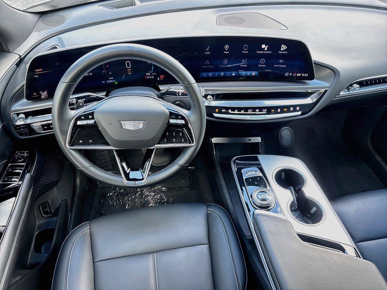 Used 2024 Cadillac Lyriq Tech RWD image 21