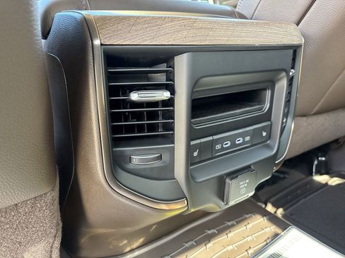 New 2026 RAM 2500 Limited AWD/4WD image 32