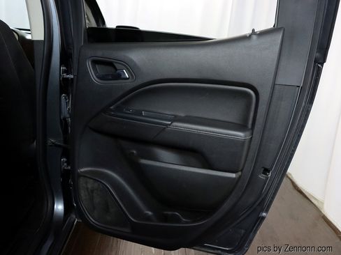 Used 2016 GMC Canyon SLE w/ SLE Convenience Package image 29