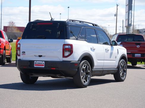 Used 2024 Ford Bronco Sport Outer Banks w/ Tech Package AWD/4WD image 3