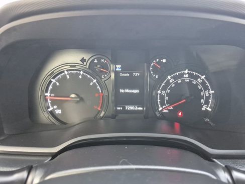 Used 2024 Toyota 4Runner SR5 image 19