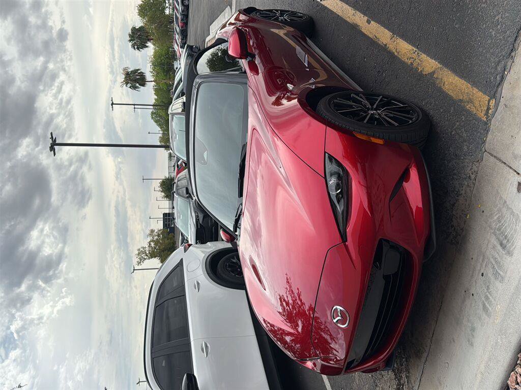 Used 2024 MAZDA MX-5 Miata Grand Touring RWD image 1