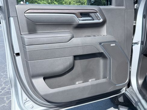 Used 2026 Chevrolet Silverado 1500 RST AWD/4WD image 32