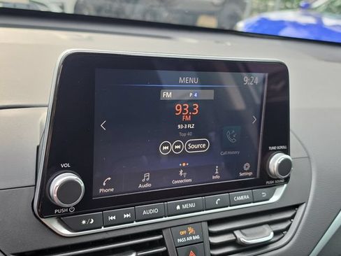 Certified 2025 Nissan Altima 2.5 S FWD image 22