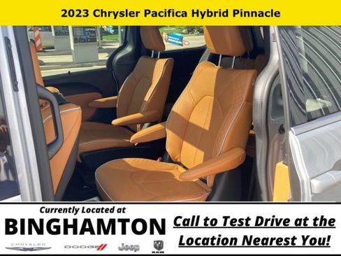 New 2023 Chrysler Pacifica Pinnacle image 20