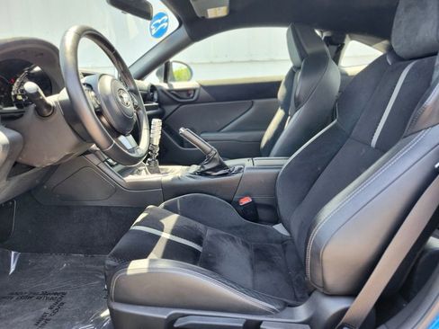 Used 2023 Toyota GR86 Premium RWD image 12